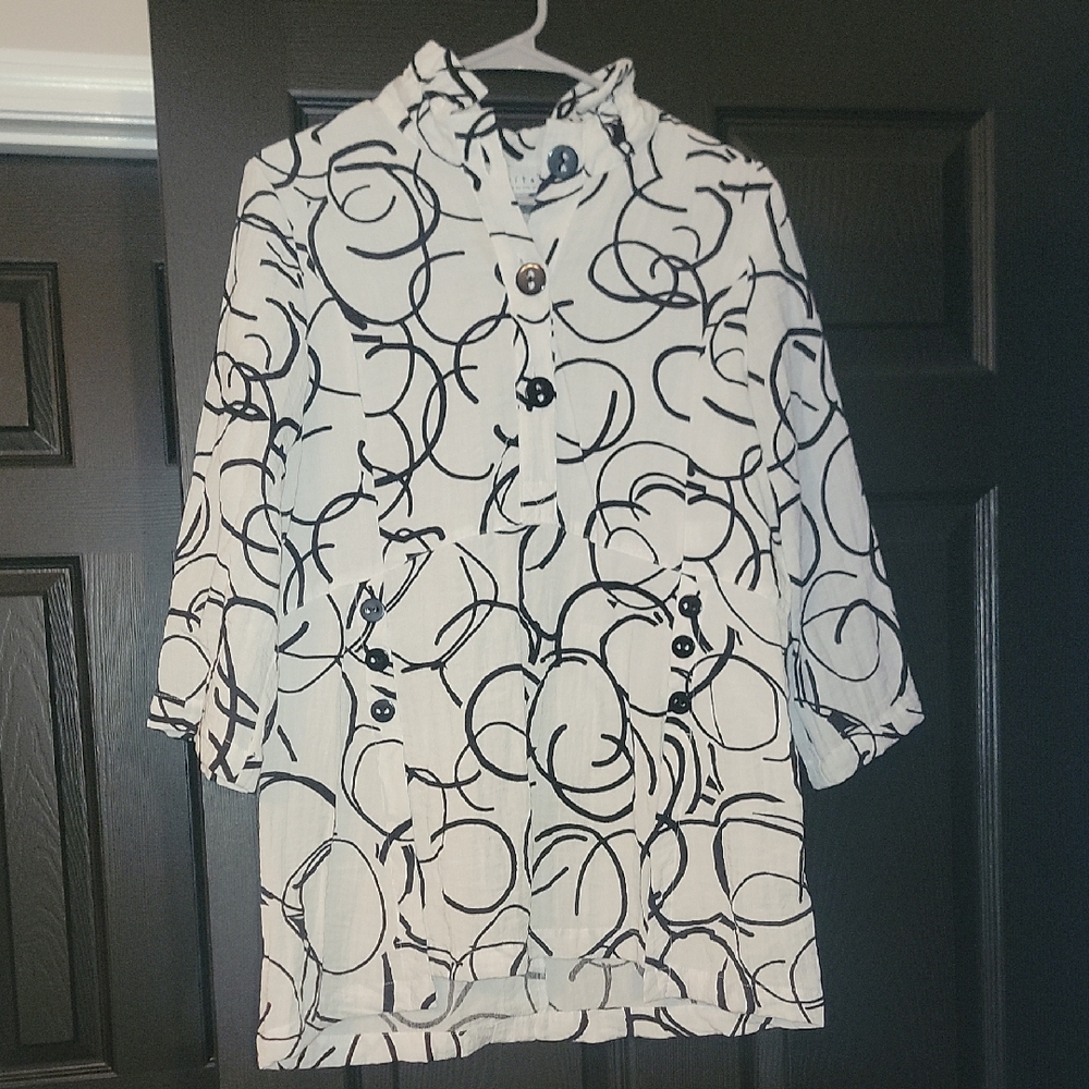 Habitat Black and White Patterned Garment